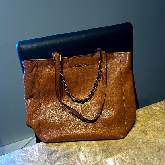 Michael Kors tote bag - Picture 2 of 7